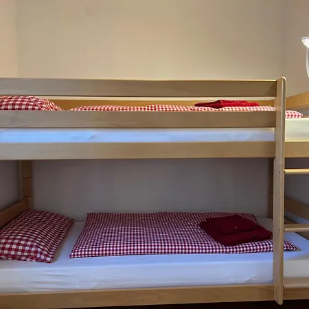 Lieblingsplatzl Mit Garten Apartment