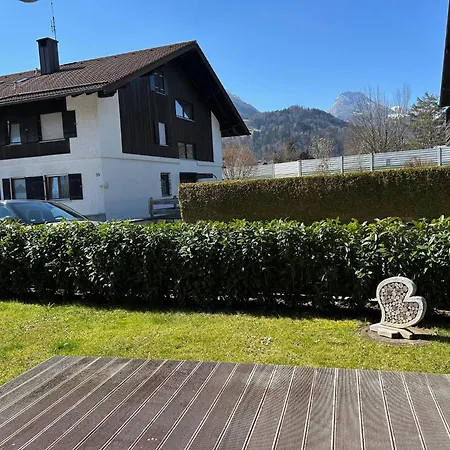 Lieblingsplatzl Mit Garten Apartman